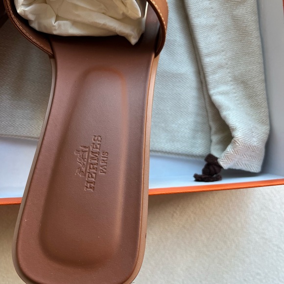 Hermes Oran Sandals - Picture 7 of 10